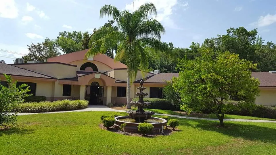 senior-living-apartments-in-st-a